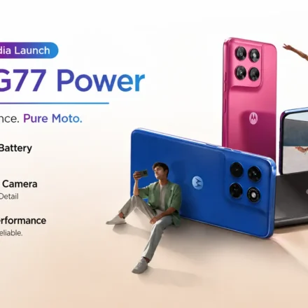 Moto G77 Power in Pantone Fuchsia Red featuring a 7,000mAh battery and a 50MP Sony LYT-600 rear camera array.