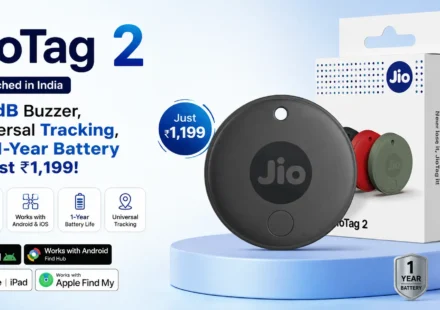 ioTag 2 smart item tracker in Black, Red, and Green showing Apple Find My and Google Find Hub support.